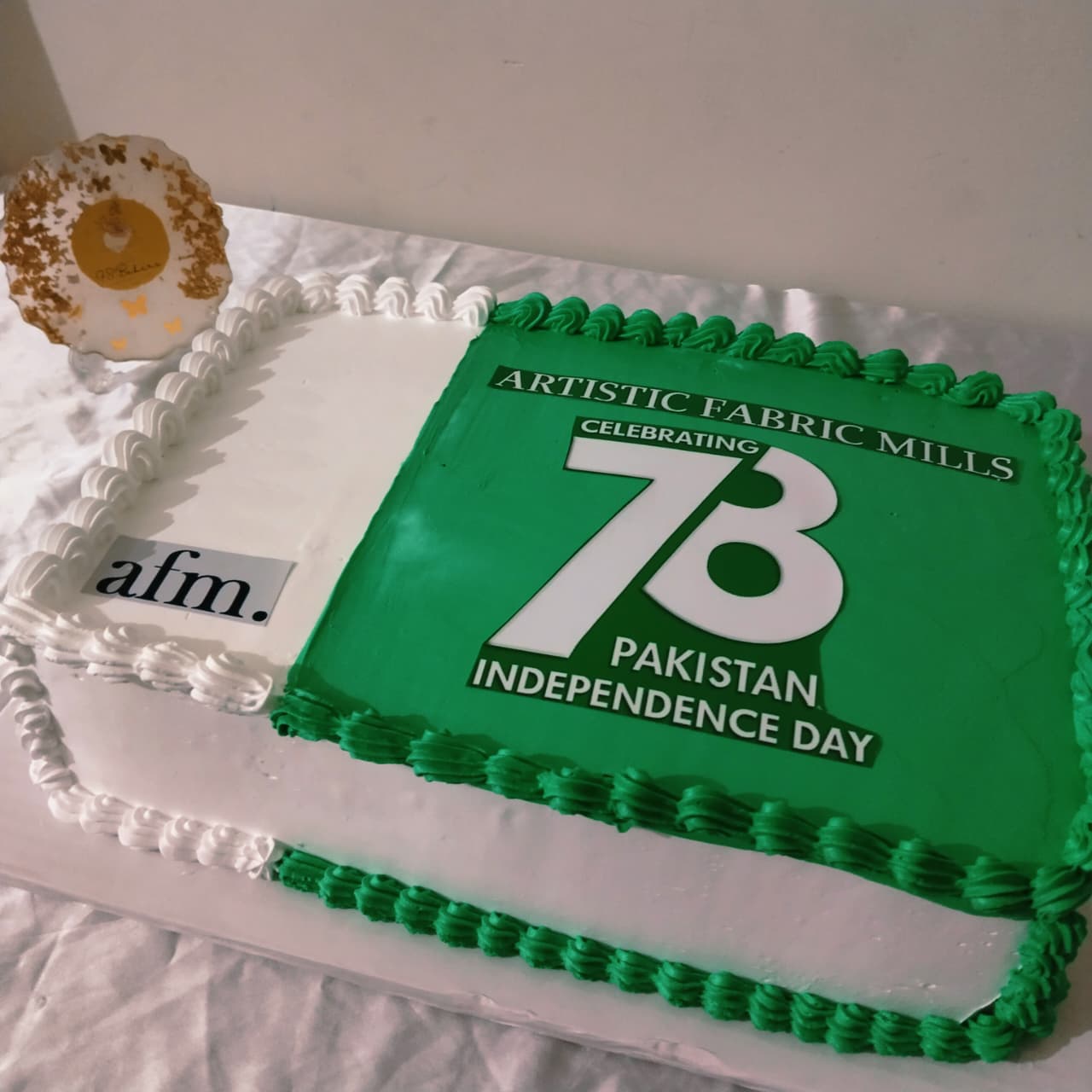 Custom Pakistan Independence Day Corporate Logo Cake